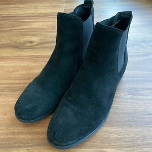 Shoe the Bear | Black Suede Chelsea Boot